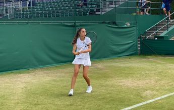 Alexia Tatu, campioană la Wimbledon, la categoria U14. Este și o elevă de nota 10