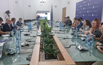 Ministerul Educației organizează o dezbatere publică despre OUG referitoare la transportul elevilor