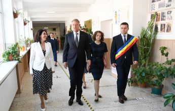 Ciprian Ciucu acuză fenomenul ”cancel culture” în cazul politicienilor care participă la serbările școlare