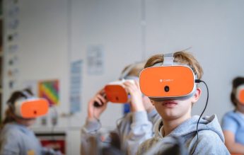 Realitatea virtuală este utilizată la o școală gimnazială din județul Brașov
