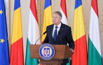 Iohannis: Unii dintre noi ne amintim cum a fost să mergem în clasă cu mănuși. Nu dorește nimeni să avem instituții unde se stă pe frig