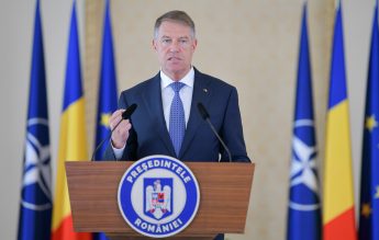Klaus Iohannis, personaj într-un caiet de exerciții pentru copii: ”Cinci sași celebri s-au rătăcit…”
