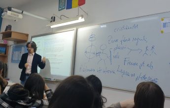 Cristi Danileț, dialog cu elevi de gimnaziu: Am întrebat cât costă gramul de cannabis. Mi s-a răspuns că 60 de lei