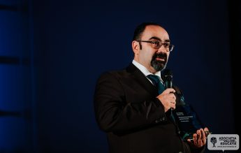 Viforel Dorobanțu, directorul care a inovat curriculumul școlar la Curcani, premiat la Gala AVE