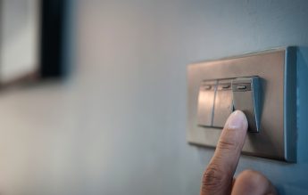 Cum luptă directorii şcolilor din Iaşi cu facturile mari: ”Fără calorifere electrice, stingem lumina” – Ziarul de Iași