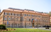 Universitatea Transilvania are profesori care câștigă până la 8.000 de euro net pe lună