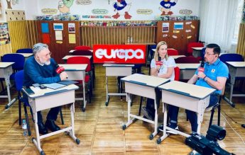 Școala din România unde elevii pot preda și pot ține locul directorului (Europa FM)