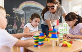 A fost prelungită consultarea publică pentru proiectele referitoare la programele de studii „Educație timpurie” și „Pedagogia învățământului primar”