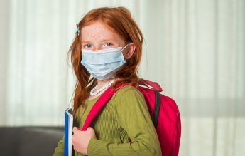 Doi din zece profesori spun că au identificat la școală copii cu simptome de gripă – sondaj World Vision România