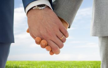 Hotărâre istorică a CEDO: Familiile formate din persoane de același sex trebuie recunoscute legal și protejate de toate statele din Consiliul Europei, inclusiv România