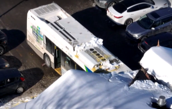 Doi copii au murit după ce un autobuz a intrat intenționat într-o grădiniță din Montreal