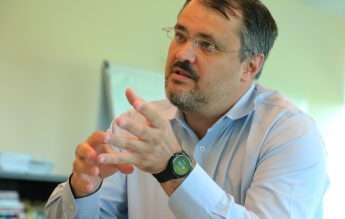 ”Luciane, ia zi pe silabe!” – Replica lui Ghinea la afirmația lui Bode că niște analfabeți funcțional îl acuză de plagiat