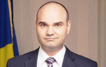 Omul care a gestionat alegerile din România a mințit în privința studiilor din CV (Europa Liberă)