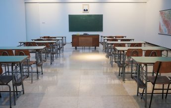 Examen separat de admitere la liceu pentru 50% din locuri, a decis Comisia de învățământ din Camera Deputaților