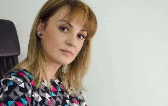 Boala nu se vindecă cu exmatriculări, lipsa de educație nu se umple prin pedepse sau recompense