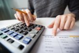 Plata cu ora va fi calculată în funcție de normele didactice din Legea 198/2023, nu de cele crescute – proiect