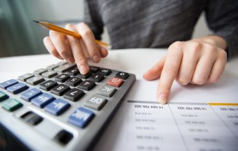 Grila de salarizare, principalul motiv al demisiilor directorilor din școlile ieșene