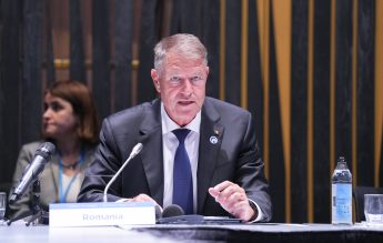 Iohannis le dă dreptate profesorilor: Dacă avem pretenții de la dascăli, trebuie să îi plătim