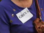 Profesorii reacționează furios la anunțul grevei: „Ne-ați trădat din nou! Ieșim din sindicat!”