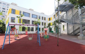 Noi locuri în „Grădinița de vară” din Sectorul 3, după ce părinții și bunicii au stat noaptea la cozi