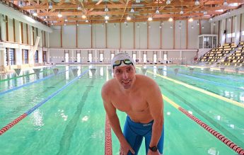 „Cei care îl critică pe David Popovici pentru locul 6 habar nu au ce înseamnă o jumătate de secundă” – Aurelian Curticăpean, profesor și antrenor de înot