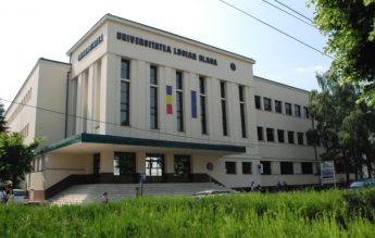 ULBS le oferă laptopuri elevilor cu 10 la bacalaureat, dacă vor deveni studenții săi