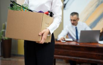 Profesoara care refuza să treacă mediile elevilor în catalogul electronic a fost concediată