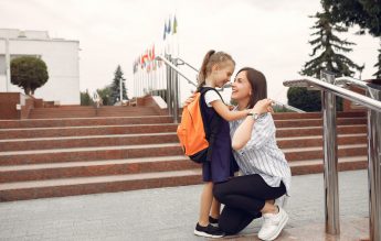 Părinții din Anglia nu mai consideră vitală prezența zilnică a copiilor la școală – studiu