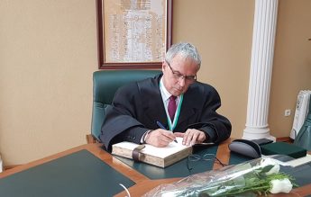 „Peste vreo 10 ani nu vom mai avea profesori de matematică, fizică, chimie”, afirmă un vicepreședinte al Academiei Române