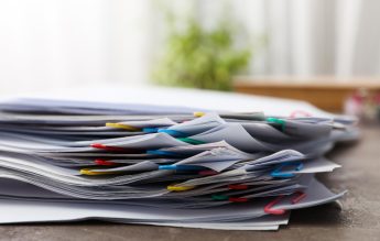 Profesorii care predau materii de examen au acces la lucrările de la simulare ale elevilor de la clasele lor