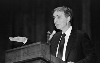 9 noiembrie 1934: Se naște Carl Sagan, omul care a căutat extratereștri