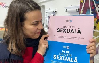 Manualul de educație sexuală, lansat de Asociația SEXUL vs BARZA, solicitat de școli din țară