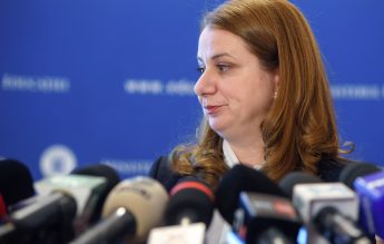 Min. Educației, condoleanțe după ce un elev a murit la Odorheiu Secuiesc. Responsabilitatea e a celor care administrează clădirea, afirmă instituția