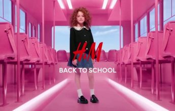 H&M retrage o reclamă la uniformele școlare, în urma unor acuzații de sexualizare a copiilor