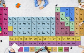 Chimia și biologia primesc un număr de ore egal cu fizica și matematica, la profilul științele naturii, în noile planuri-cadru