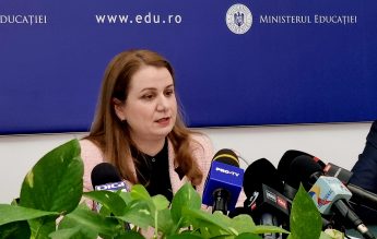 Deca: Nu putem să avem un plan cadru cu o încărcare suplimentară orară pentru elevi. Am rugat să existe o aerisire