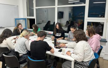 „Vreau la facultate” – proiect pilot inițiat de World Vision România în parteneriat cu Universitatea Babeș-Bolyai