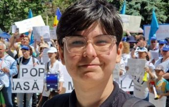 Ariana Dudună, fosta lideră a AEC, își va continua studiile la Universitatea Stanford