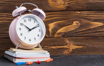 Ora de 40 de minute şi pauza de 5 minute sunt discriminatorii, afirmă CNCD