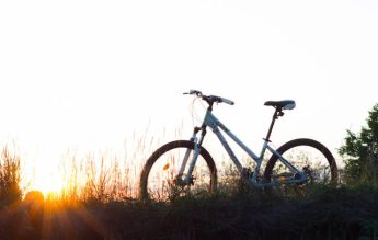 Toți elevii unei comune din Brașov vor primi gratuit biciclete