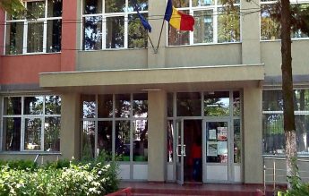 Elevul înjunghiat la Colegiul „Iuliu Maniu”: Nu știu dacă există pază în școală. Nu am văzut