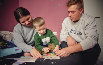 Ziua Familiei: Tatăl contribuie la modelarea comportamentului și a valorilor morale ale copilului prin modelul pe care îl oferă