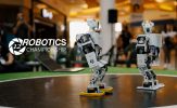 700 de concurenţi din întreaga lume participă la Campionatul de Robotică din România