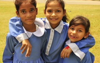 Pakistan a declarat stare de urgență pentru înscrierea la școală a 26 de milioane de copii