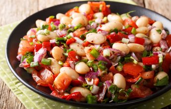 Piyaz, salata turcească ”de după”: după sărbători, după excese, după petreceri
