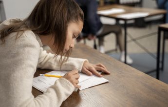 Mâine începe înscrierea candidaților pentru prima sesiune de Bacalaureat
