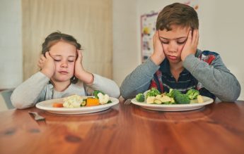 Ce pot face părinții când copiii refuză anumite alimente sănătoase