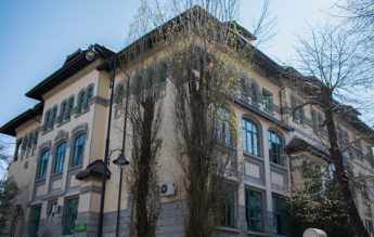 La C. N.I. Tudor Vianu mediile de admitere vor scădea cu 10 sutimi, anticipează directoarea. Situație similară și la alte Colegii Naționale