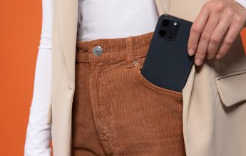 ISJ Iași, obligat să o lase pe candidata eliminată din BAC pemtru că își uitase telefonul în buzunar să dea examemul în august