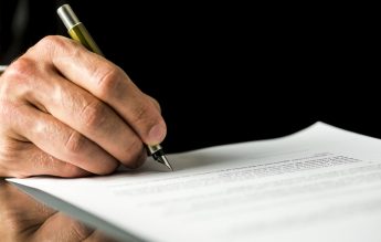 PETIȚIE Suplinitorii care au obținut cel puțin 7 la titularizare să nu fie obligați să susțină examenul anual